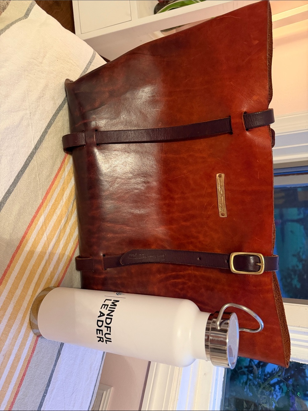Show Stopper Leather Tote Bag in Chestnut Brown - Picture 13 of 15
